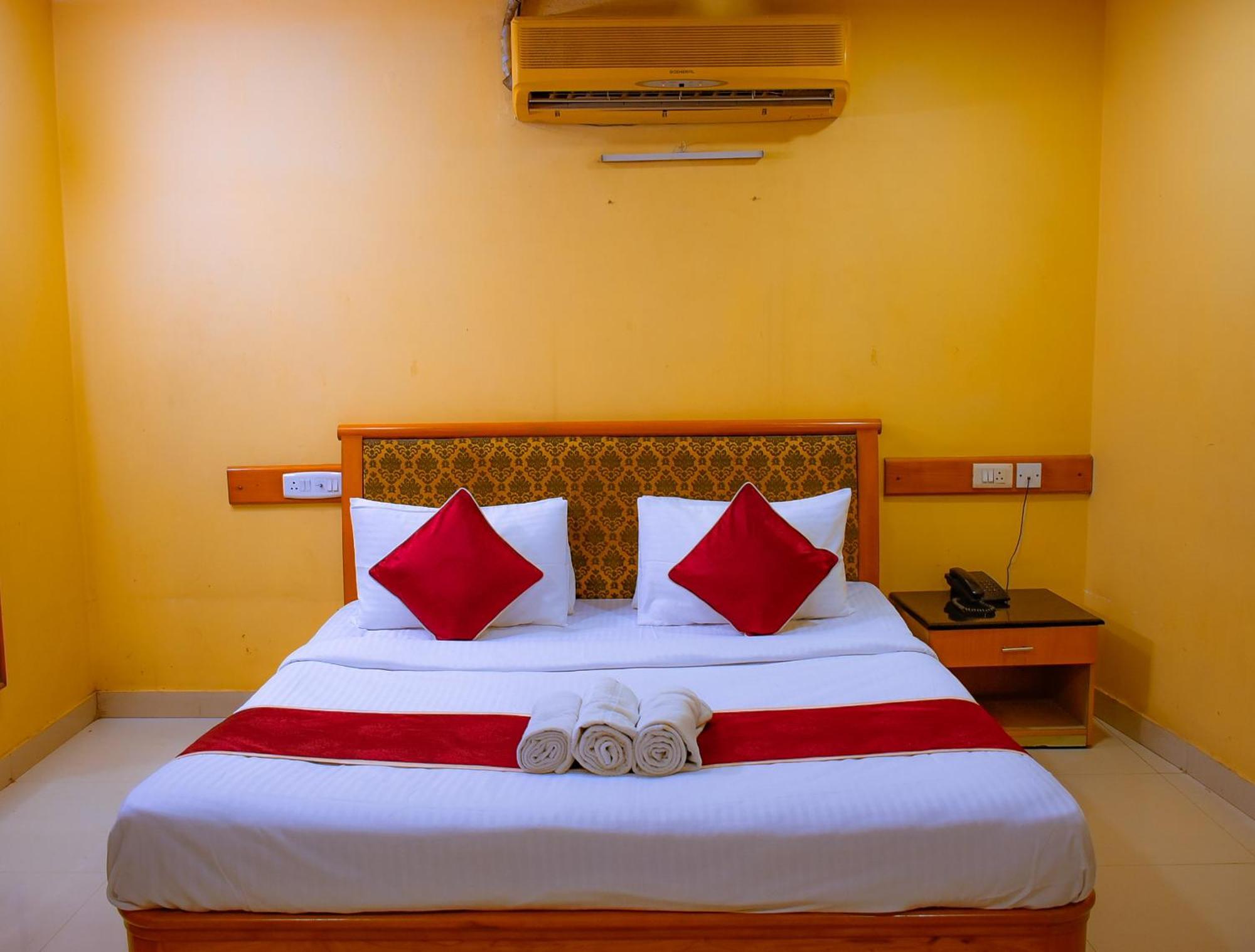 Naksha Tree Hotels - Mogappair Chennai Exterior foto