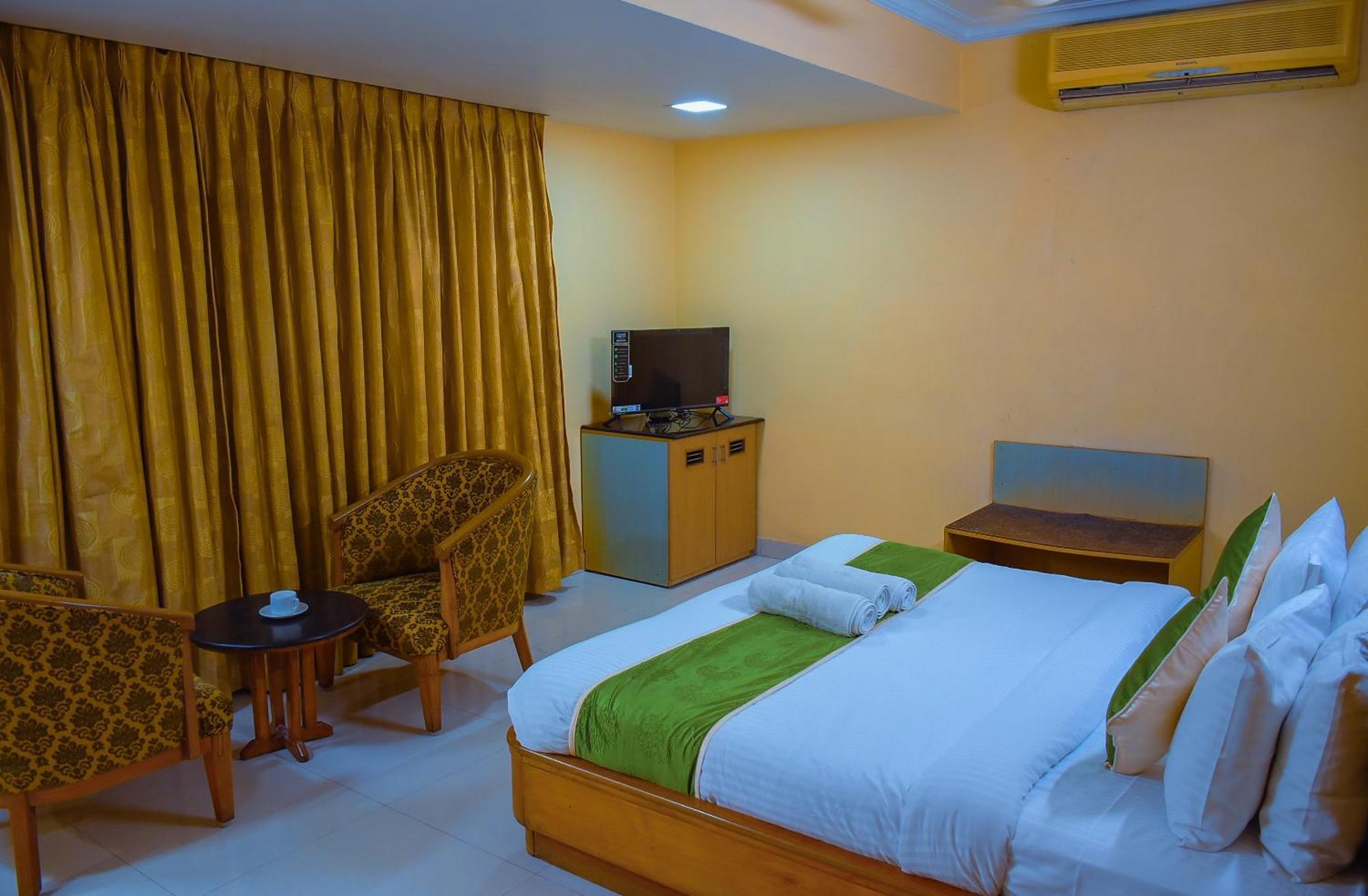 Naksha Tree Hotels - Mogappair Chennai Exterior foto